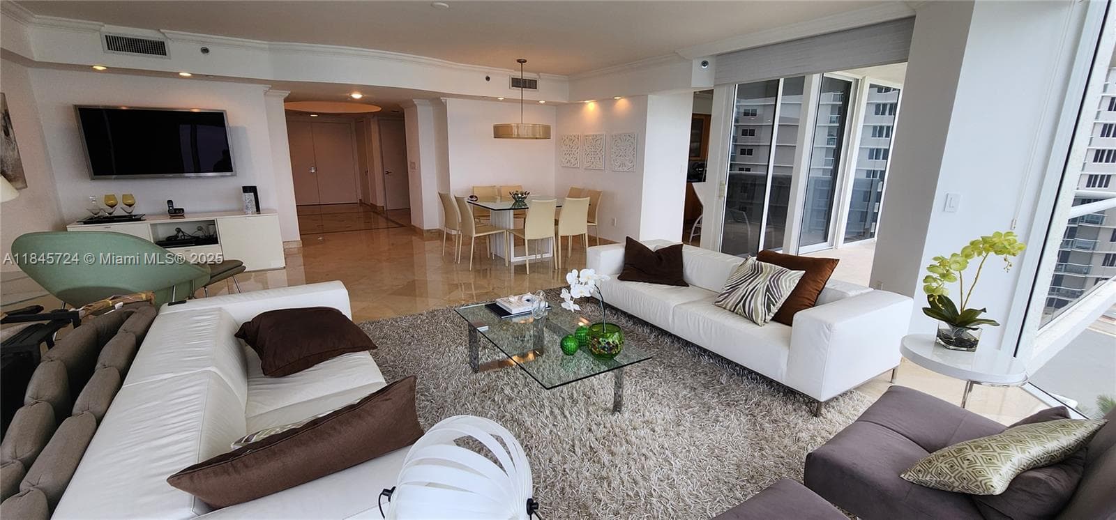 19111 Collins Ave 701 photo 7