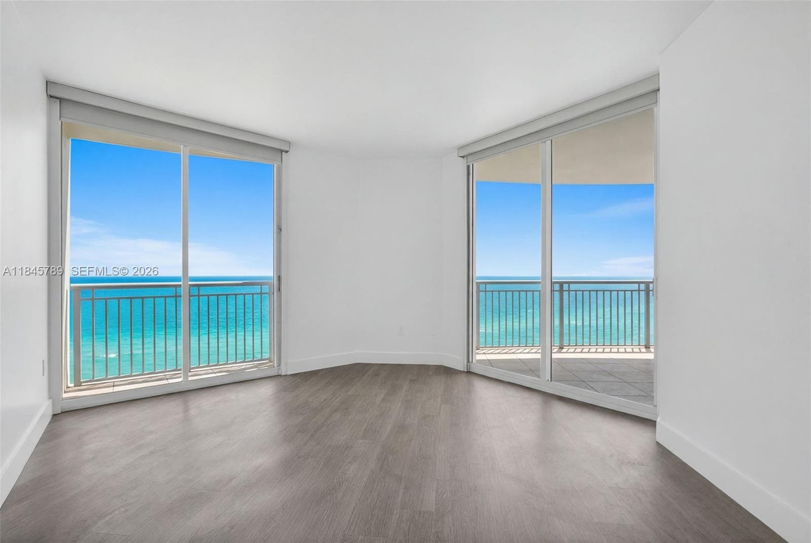 17375 Collins Ave 2501 photo 9