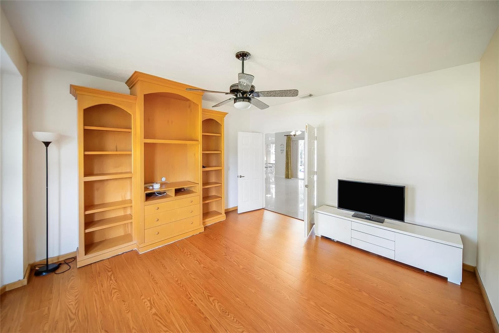 7305 E Elyse Circle photo 7