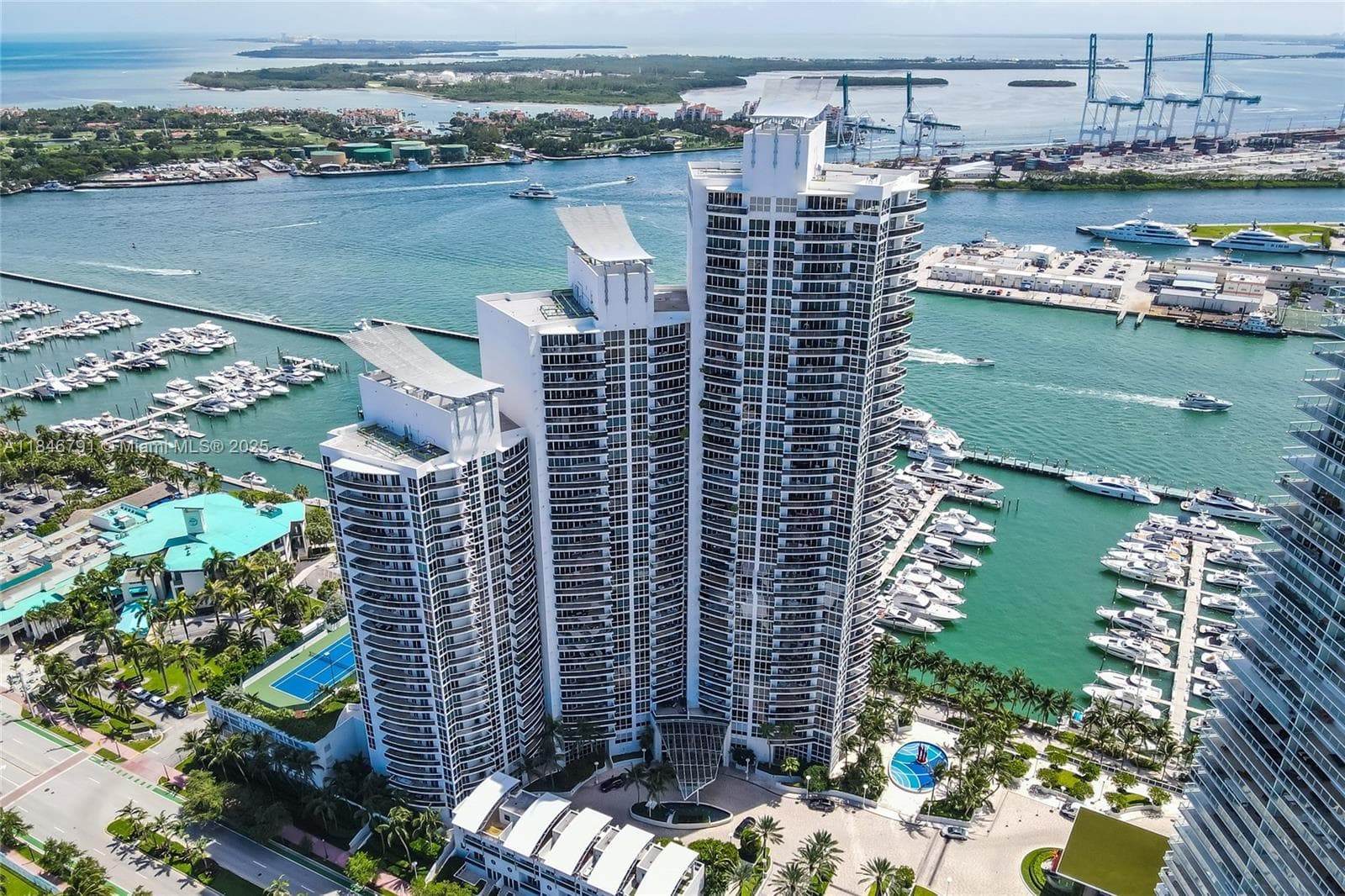 400 Alton Rd 2409 photo 2