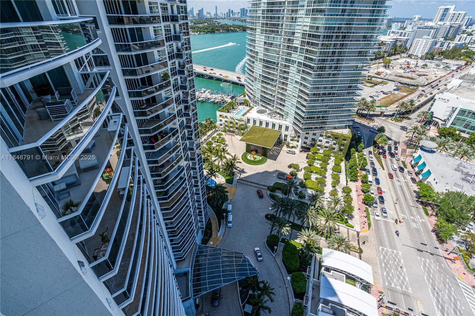 400 Alton Rd 2409 photo 5