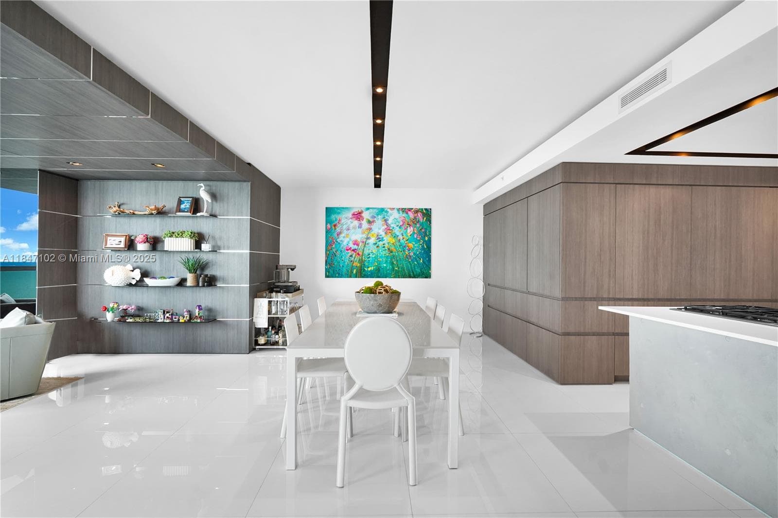 3535 Ocean Drive 2104 photo 9
