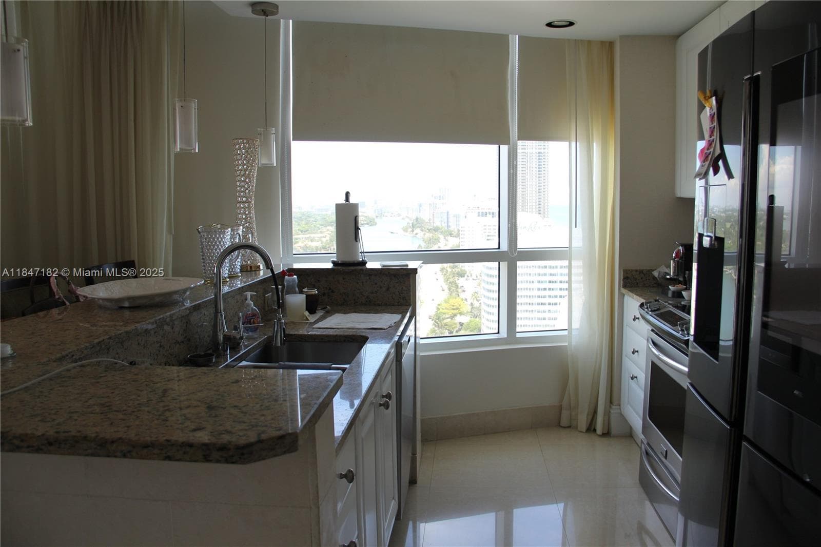 4401 Collins Ave 2315/2317 photo 12