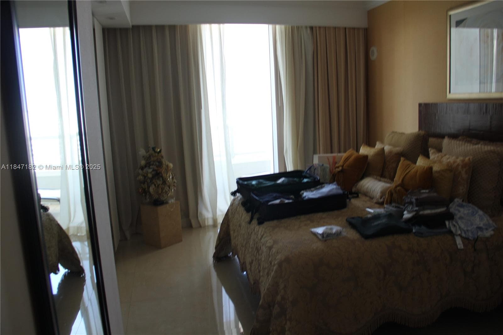 4401 Collins Ave 2315/2317 photo 14