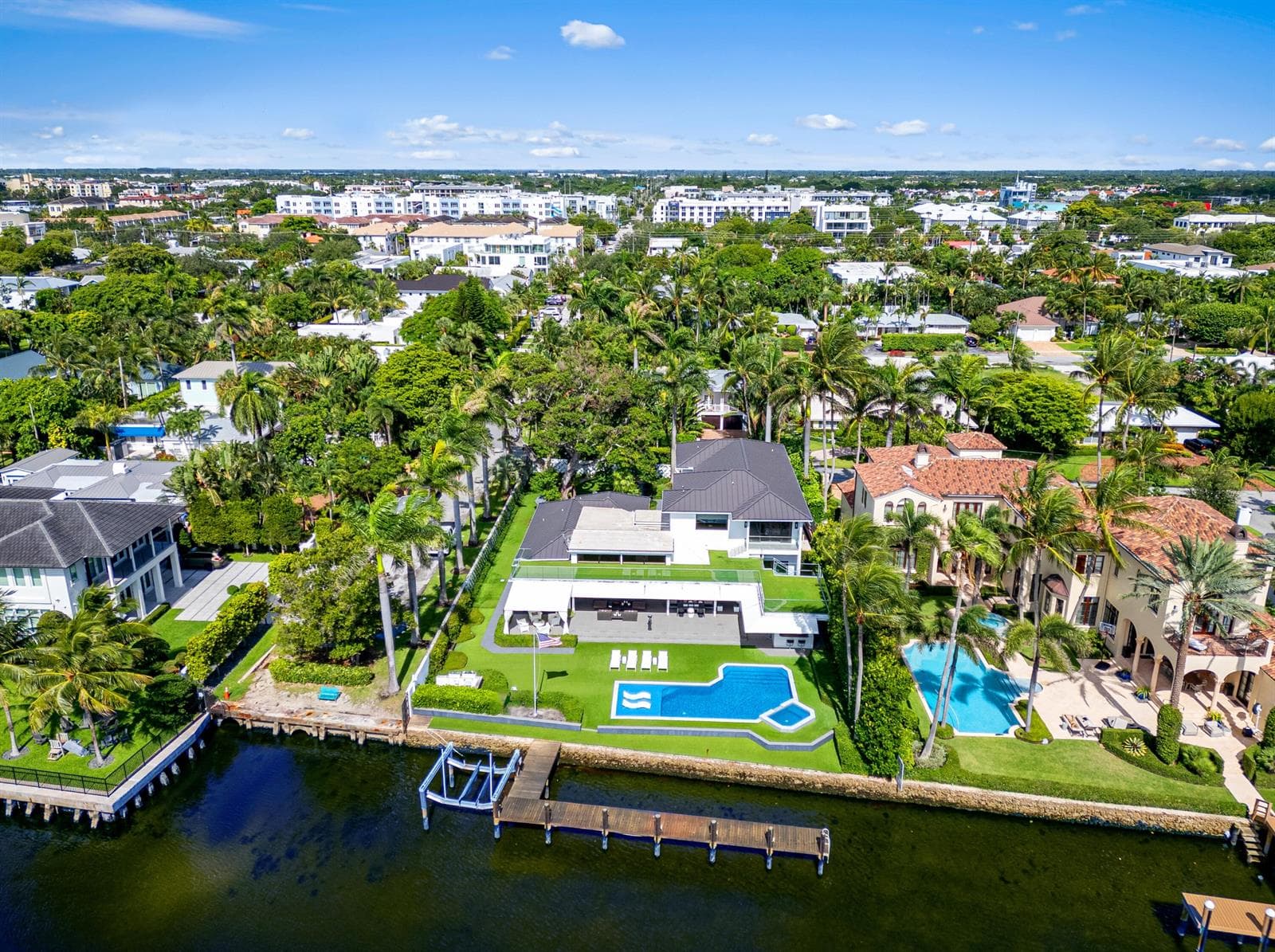 201 Palm Trail photo 5