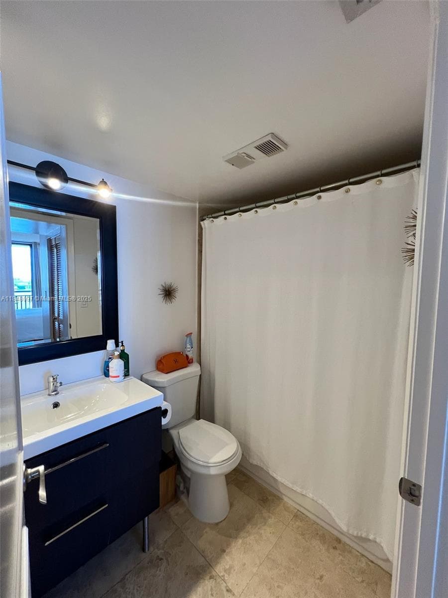 540 Brickell Key Dr 1524 photo 25
