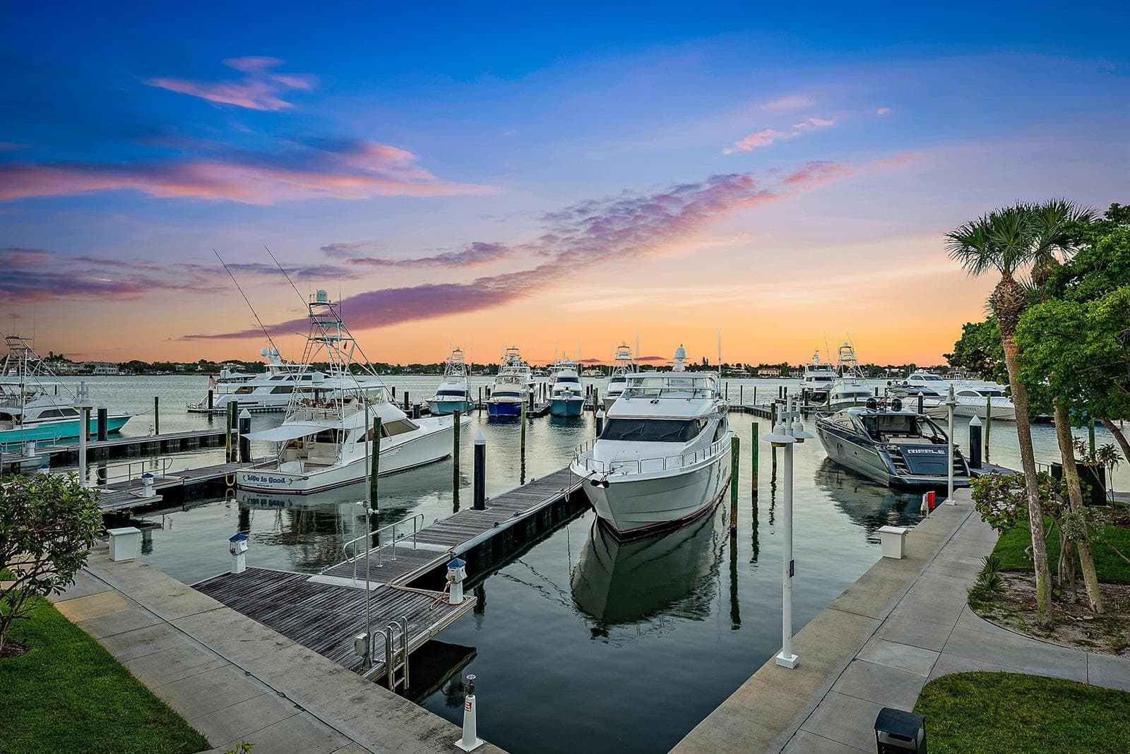 1200 Marine Way G11 photo 1