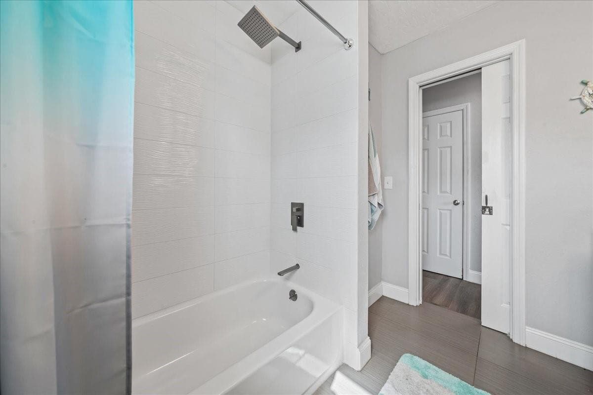 573 Wimbrow Drive photo 22