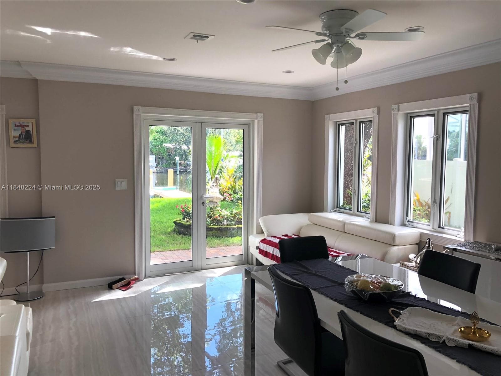 1524 Argyle Dr photo 8