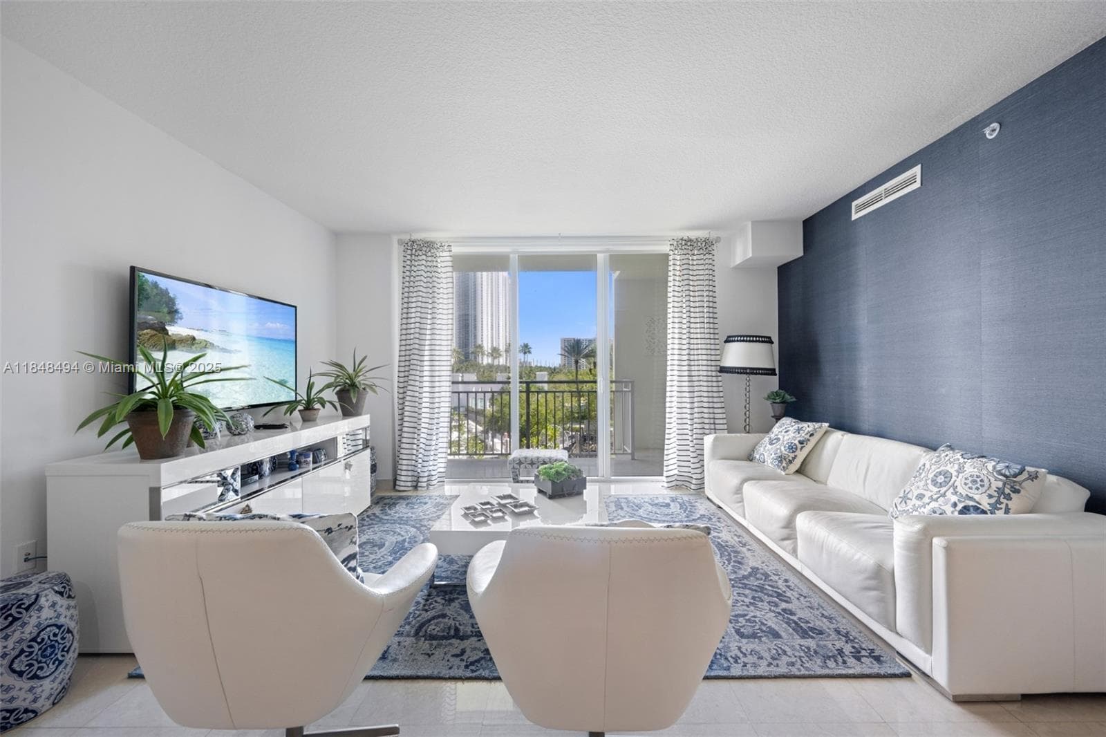 150 Sunny Isles Blvd TH301 photo 2