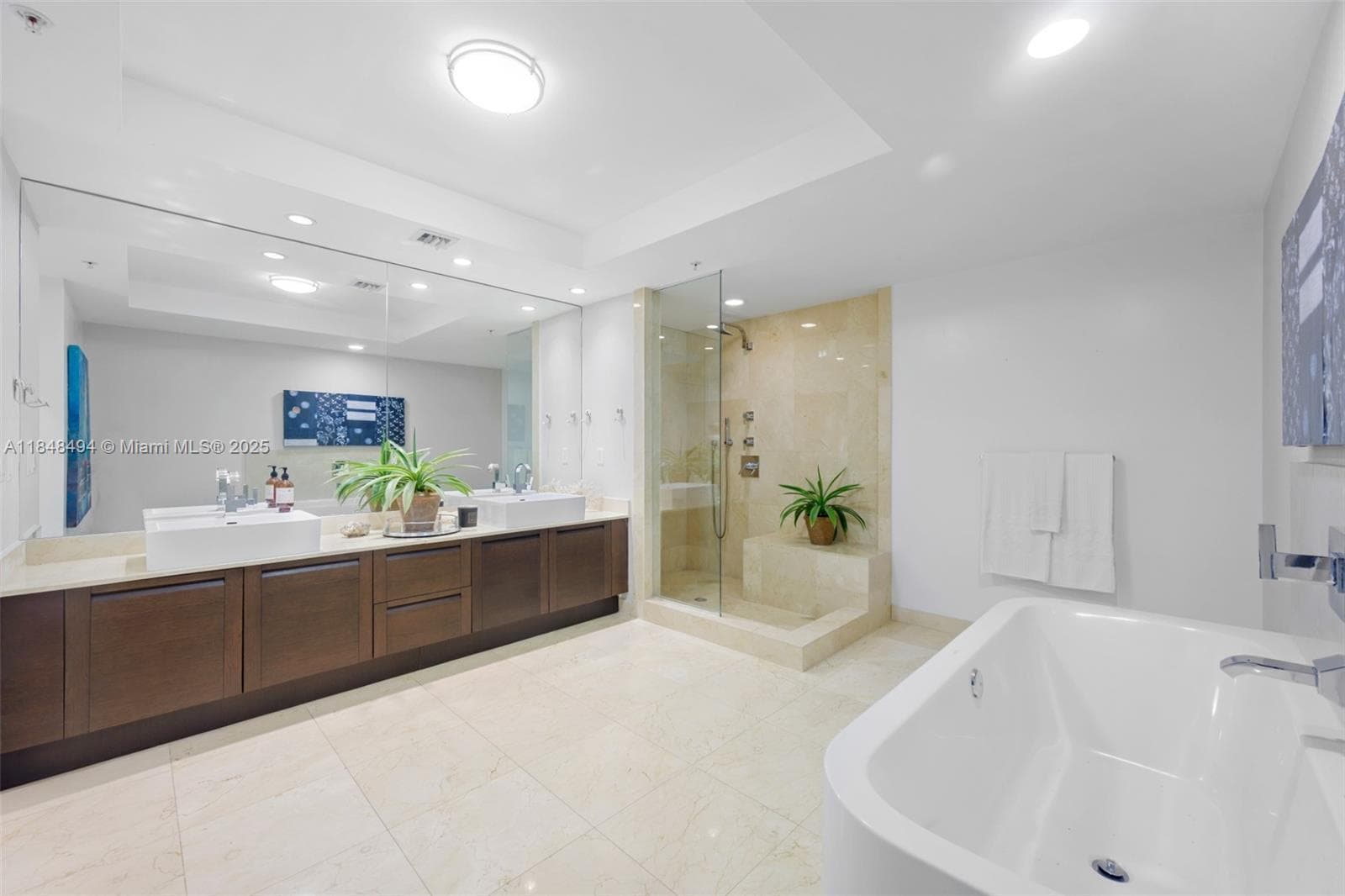 150 Sunny Isles Blvd TH301 photo 18
