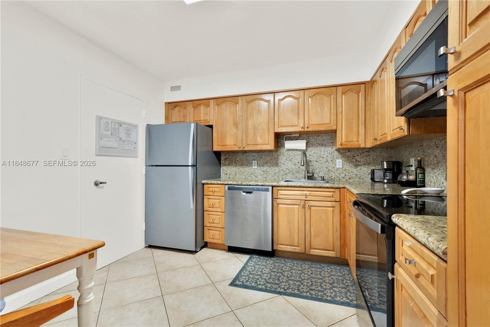 5161 Collins Ave 1110 photo 11