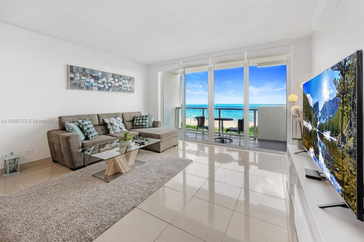 5601 Collins Ave 511 photo 6