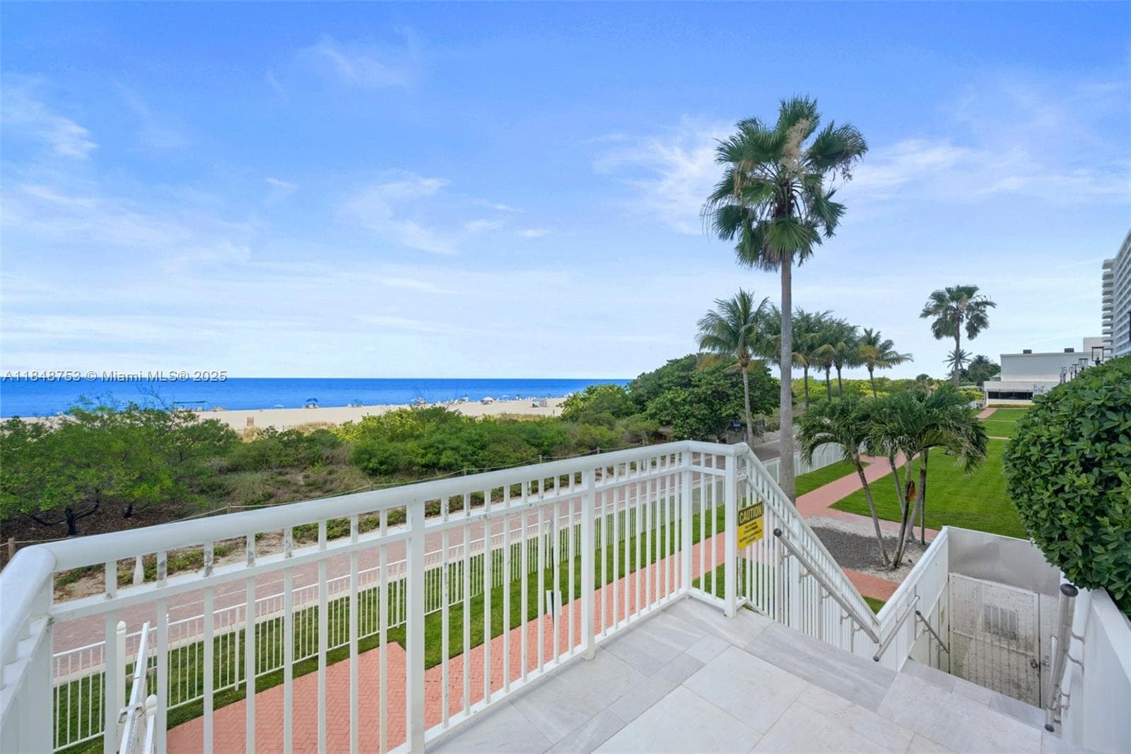 5601 Collins Ave 511 photo 20