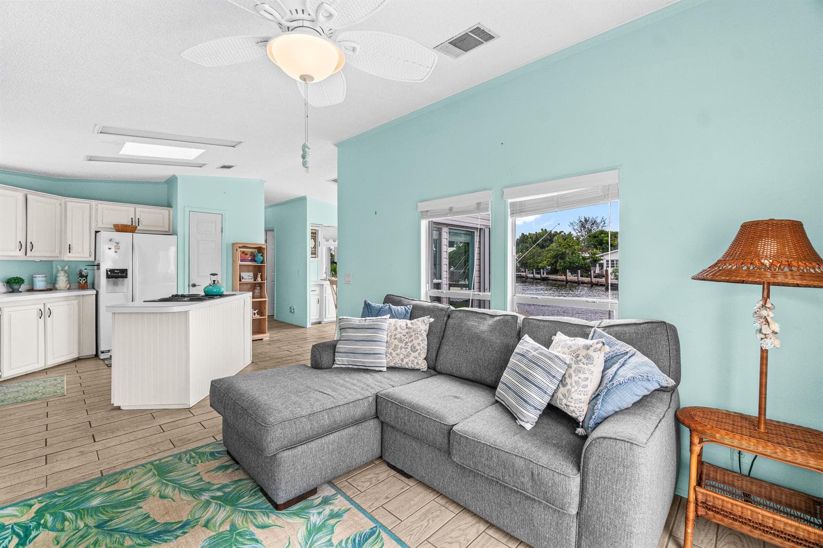 207 Mallard Drive U photo 6