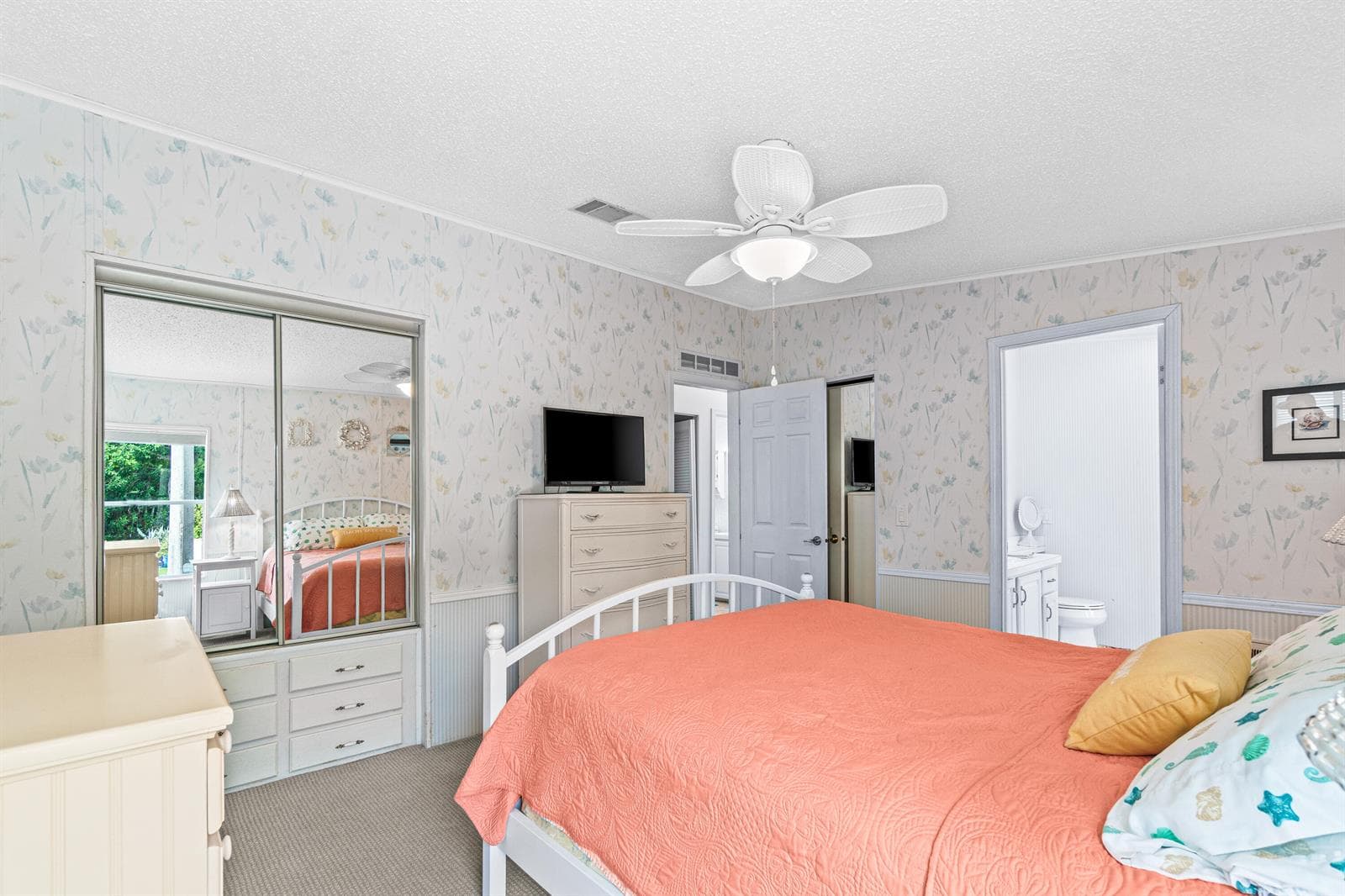 207 Mallard Drive U photo 17