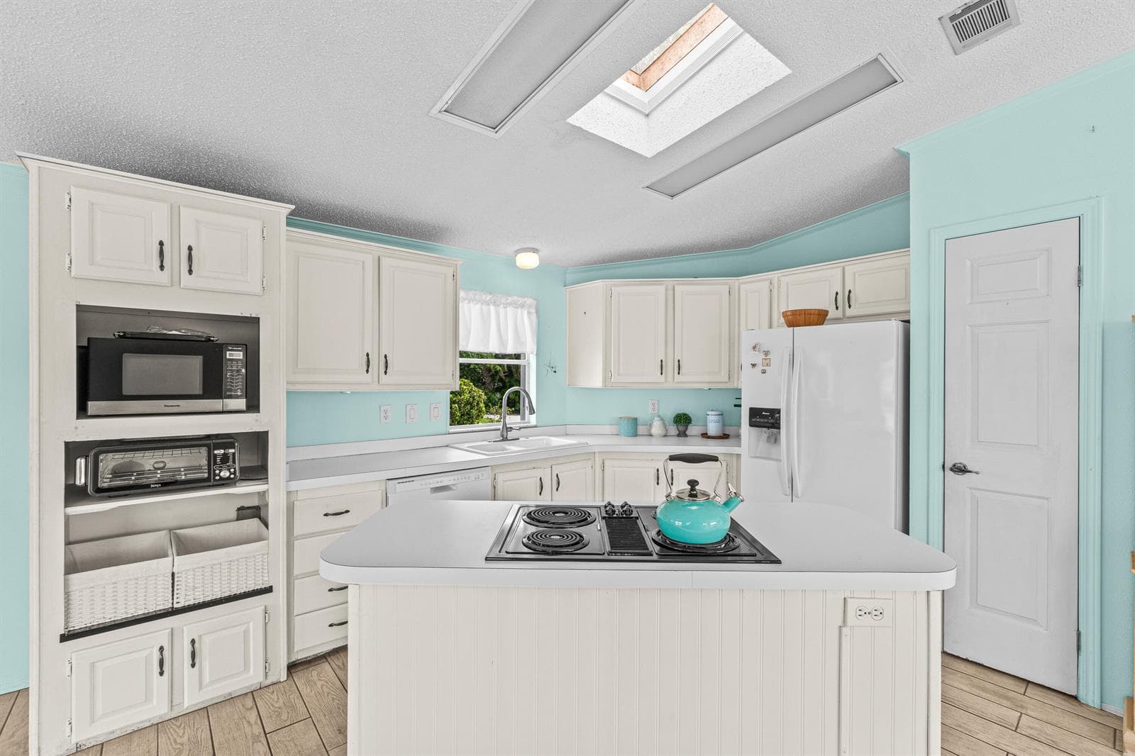 207 Mallard Drive U photo 7