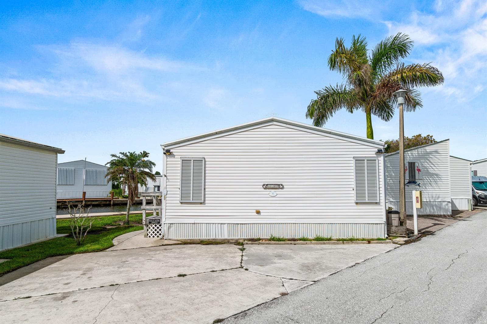207 Mallard Drive U photo 3
