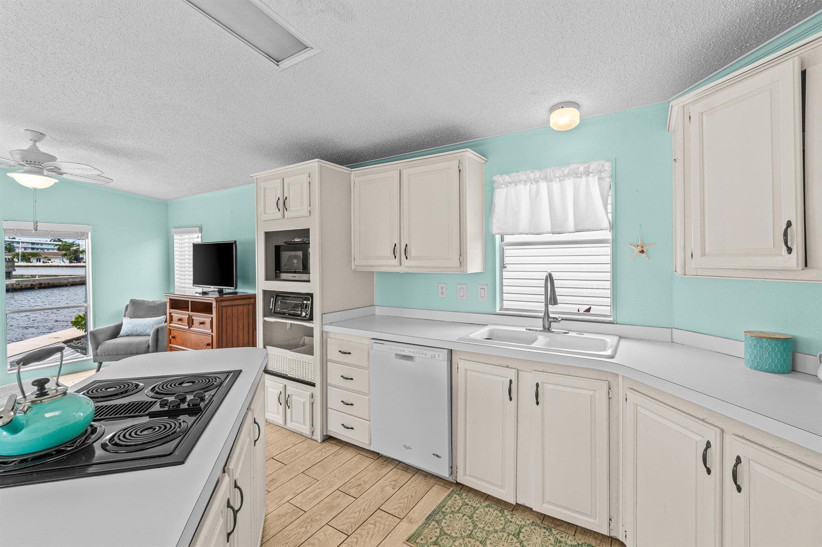 207 Mallard Drive U photo 9