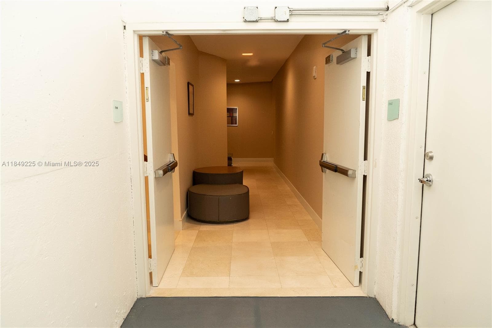150 Sunny Isles Blvd 1-TH403 photo 5