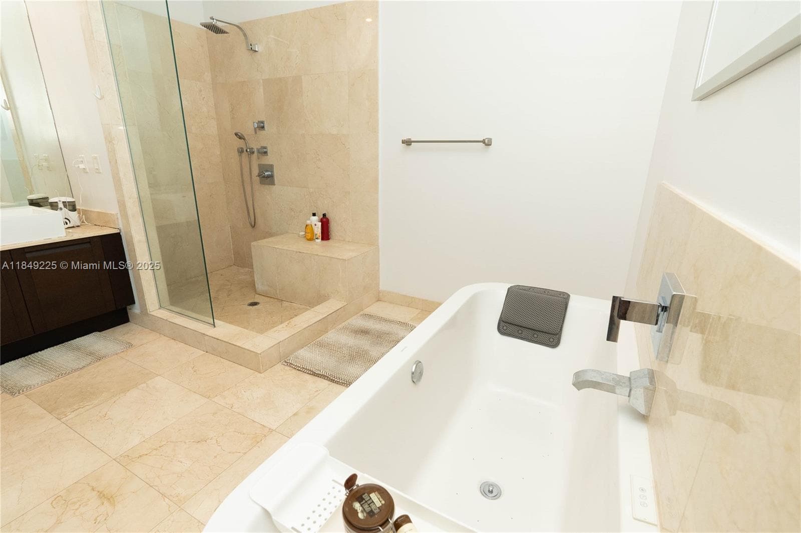 150 Sunny Isles Blvd 1-TH403 photo 19