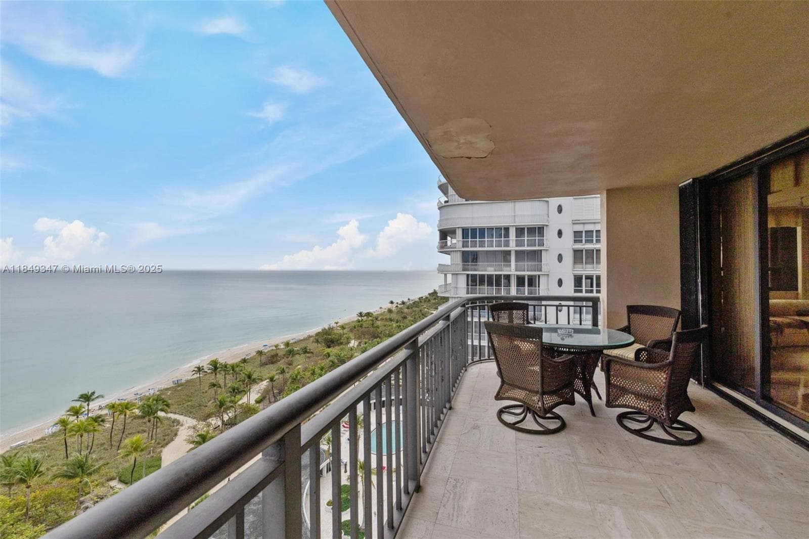 10175 Collins Ave 1202 photo 2