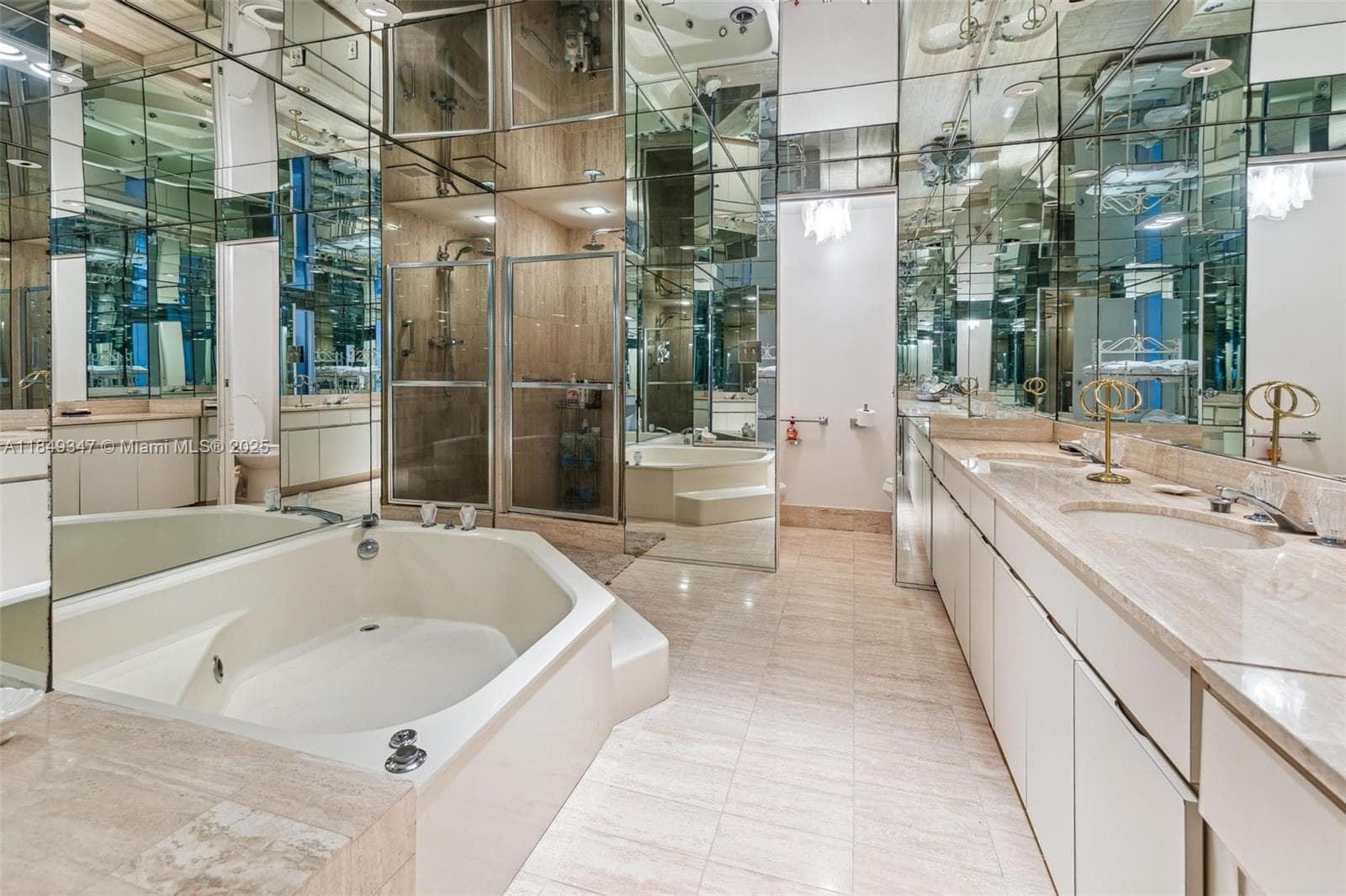10175 Collins Ave 1202 photo 22