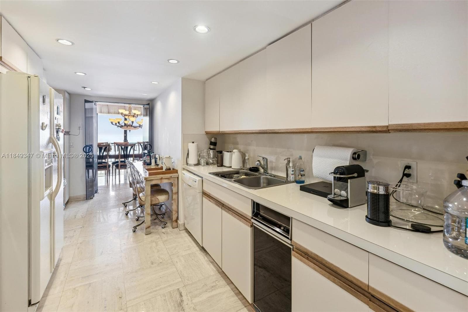 10175 Collins Ave 1202 photo 8