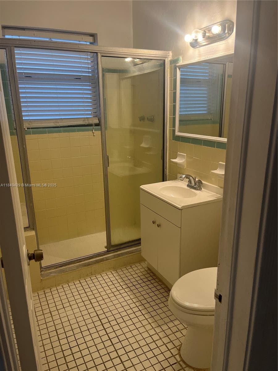250 Shore Dr 5 photo 13