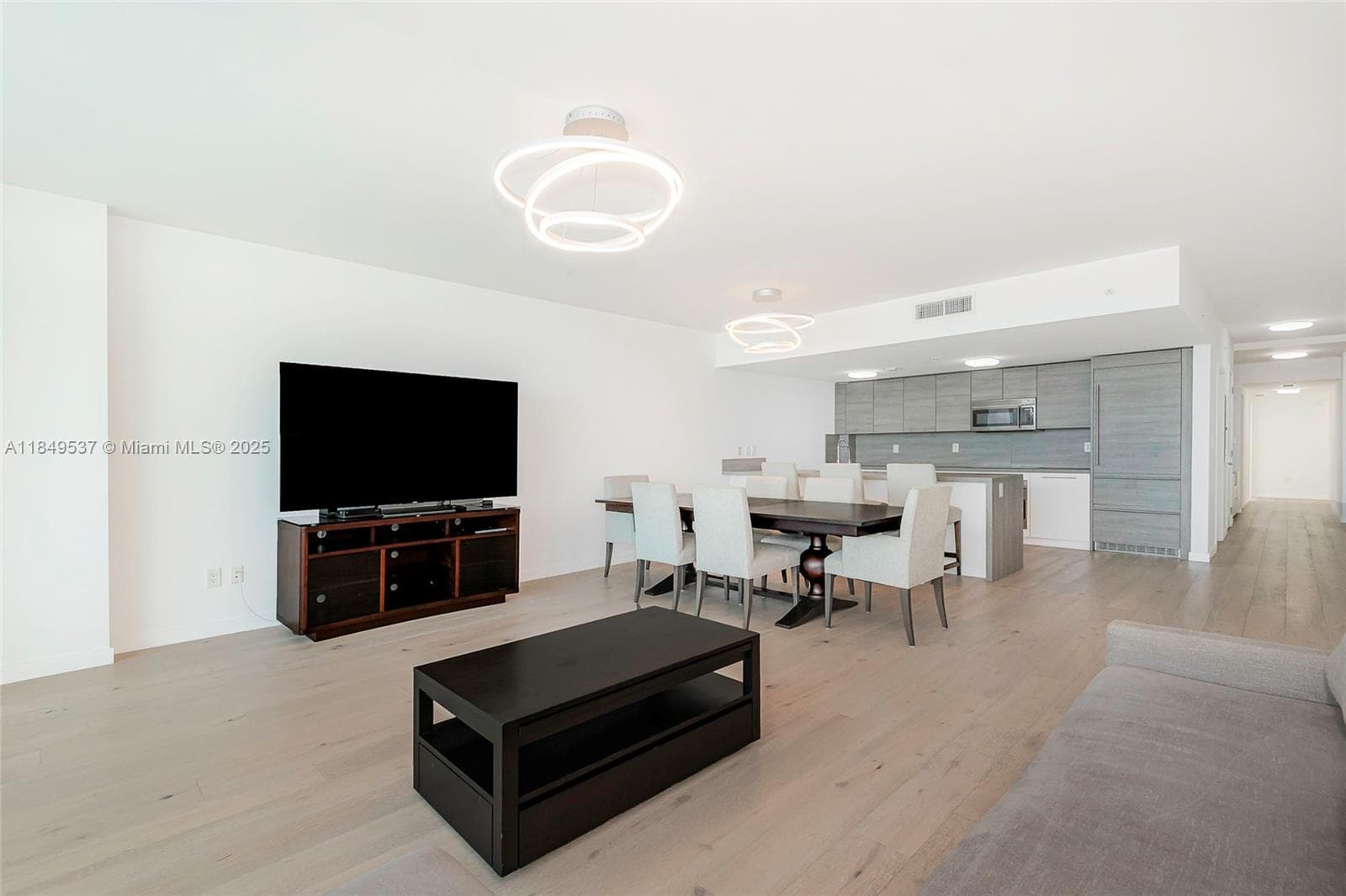 400 Sunny Isles Blvd 1819 ONE LEVEL photo 13