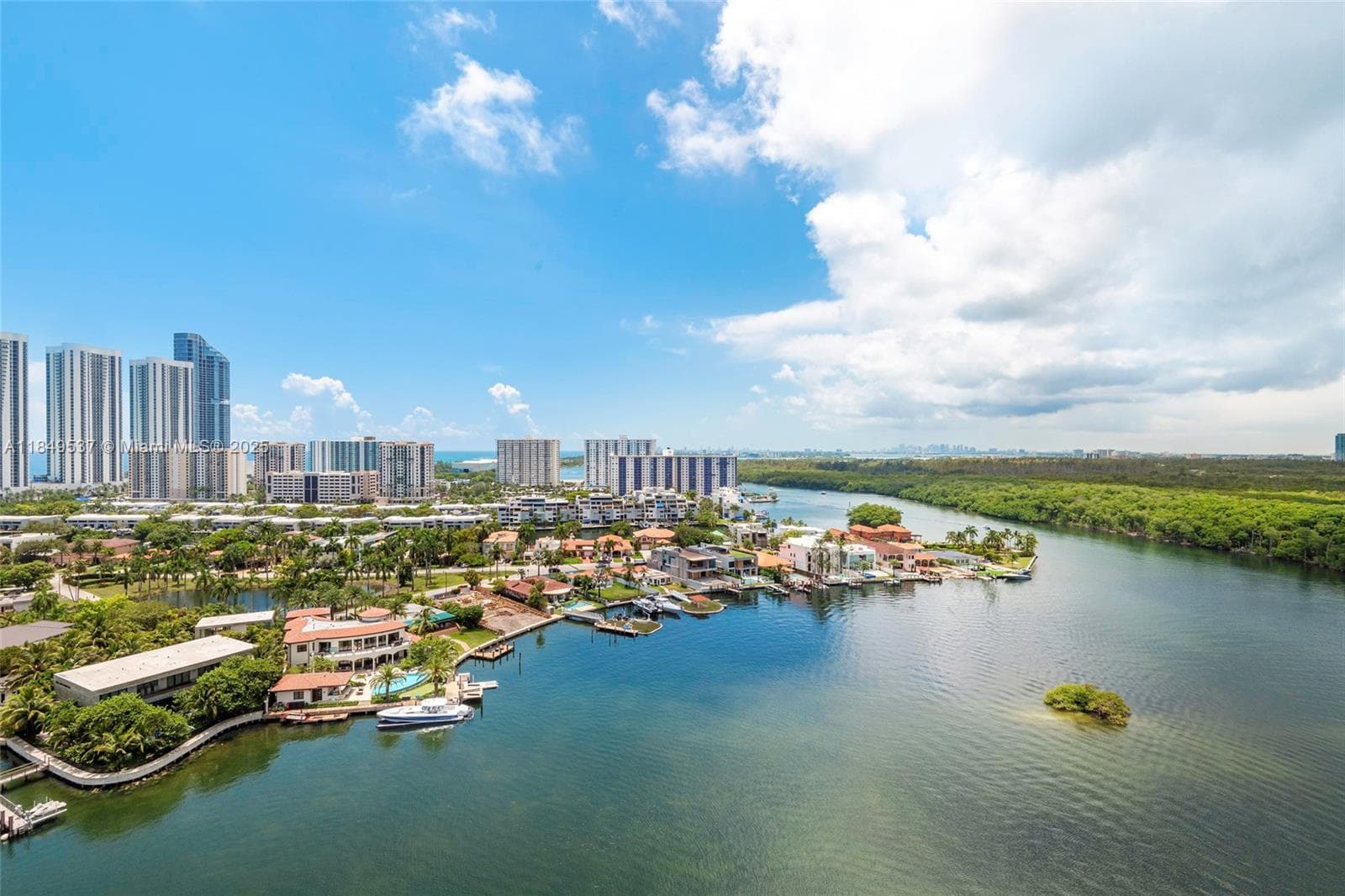 400 Sunny Isles Blvd 1819 ONE LEVEL photo 5