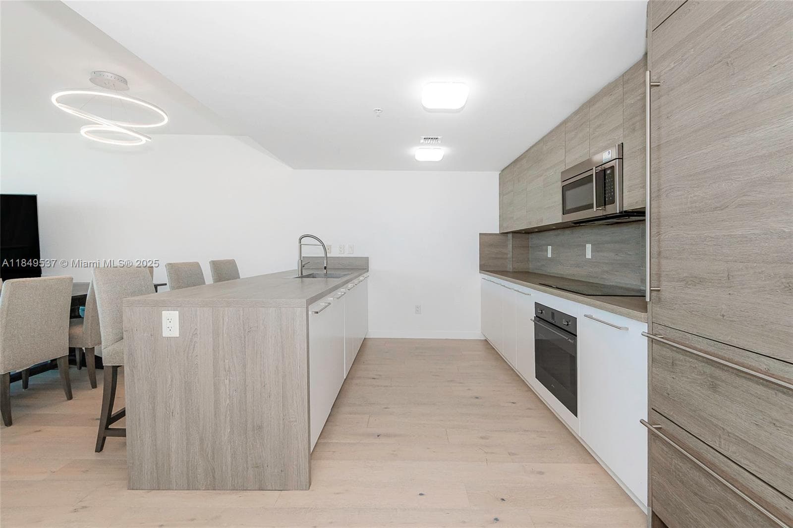 400 Sunny Isles Blvd 1819 ONE LEVEL photo 18