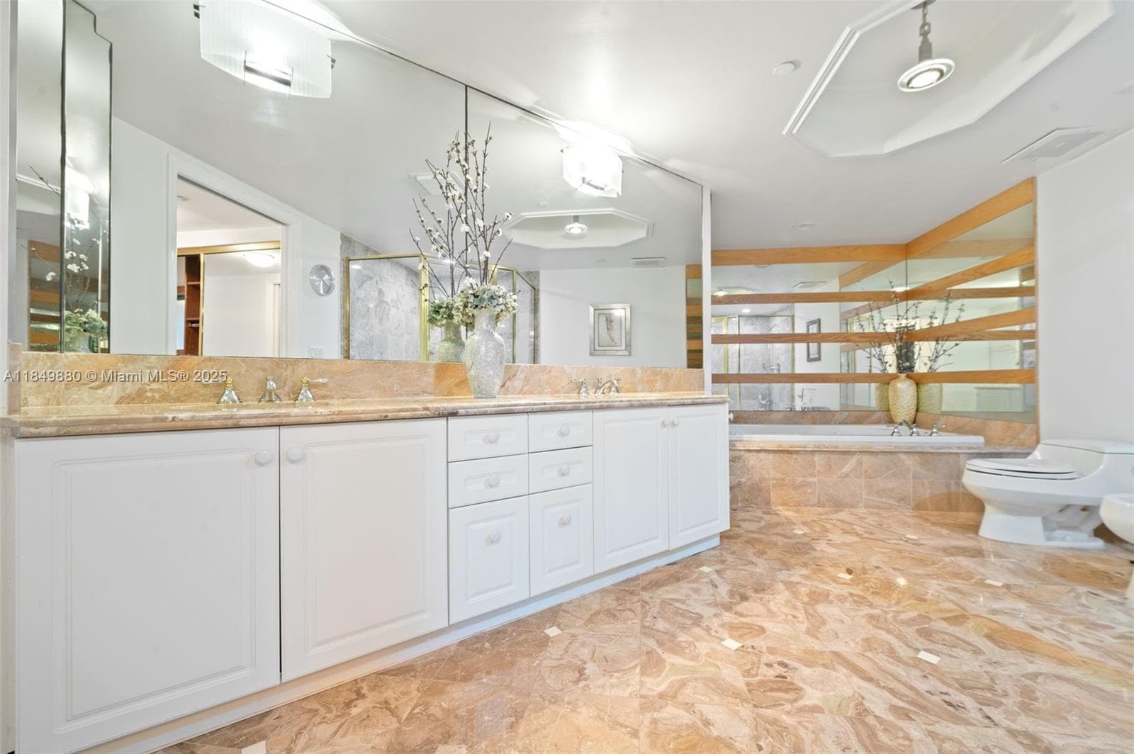 9595 Collins Ave N7-D photo 23