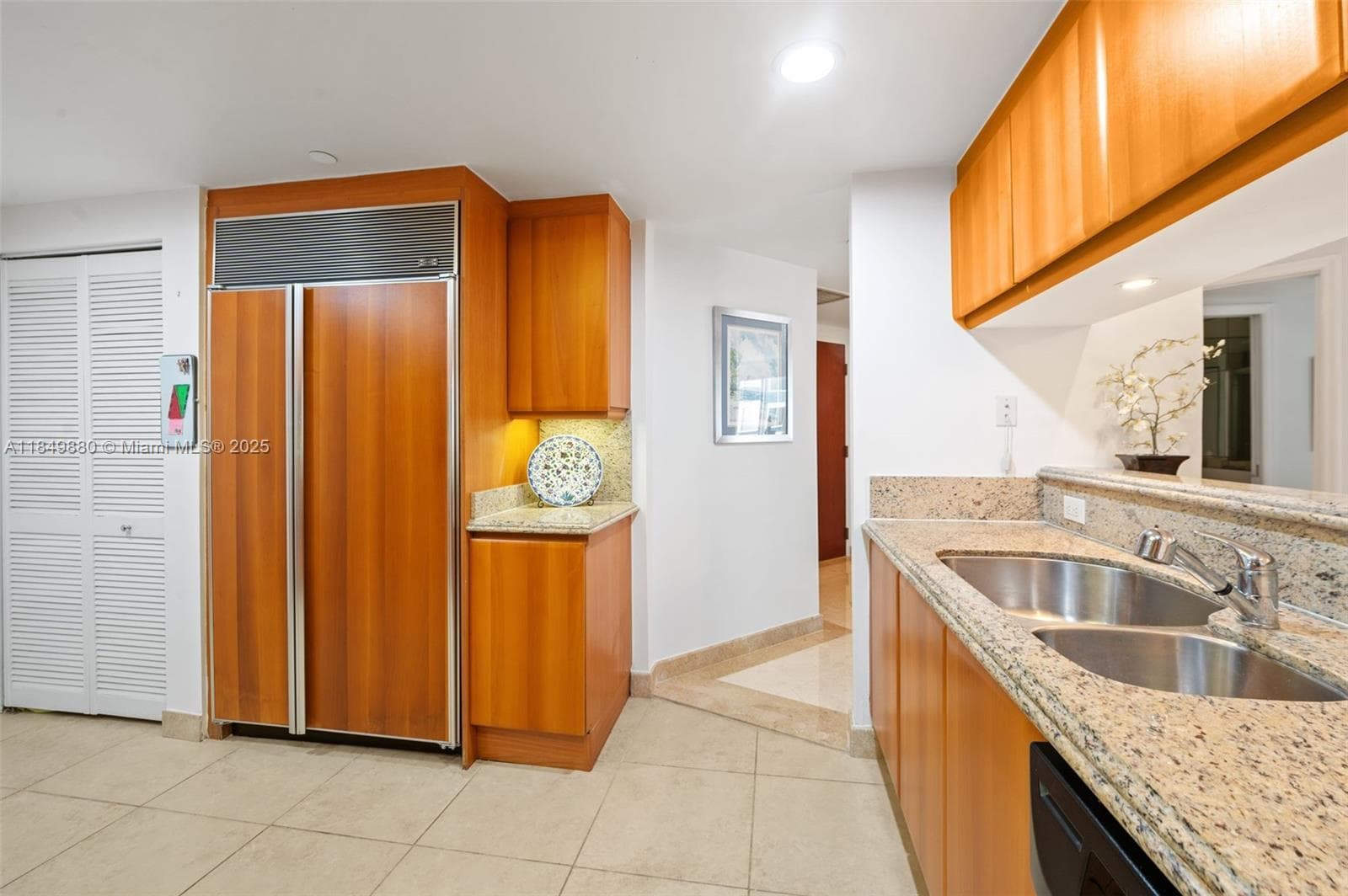 9595 Collins Ave N7-D photo 18