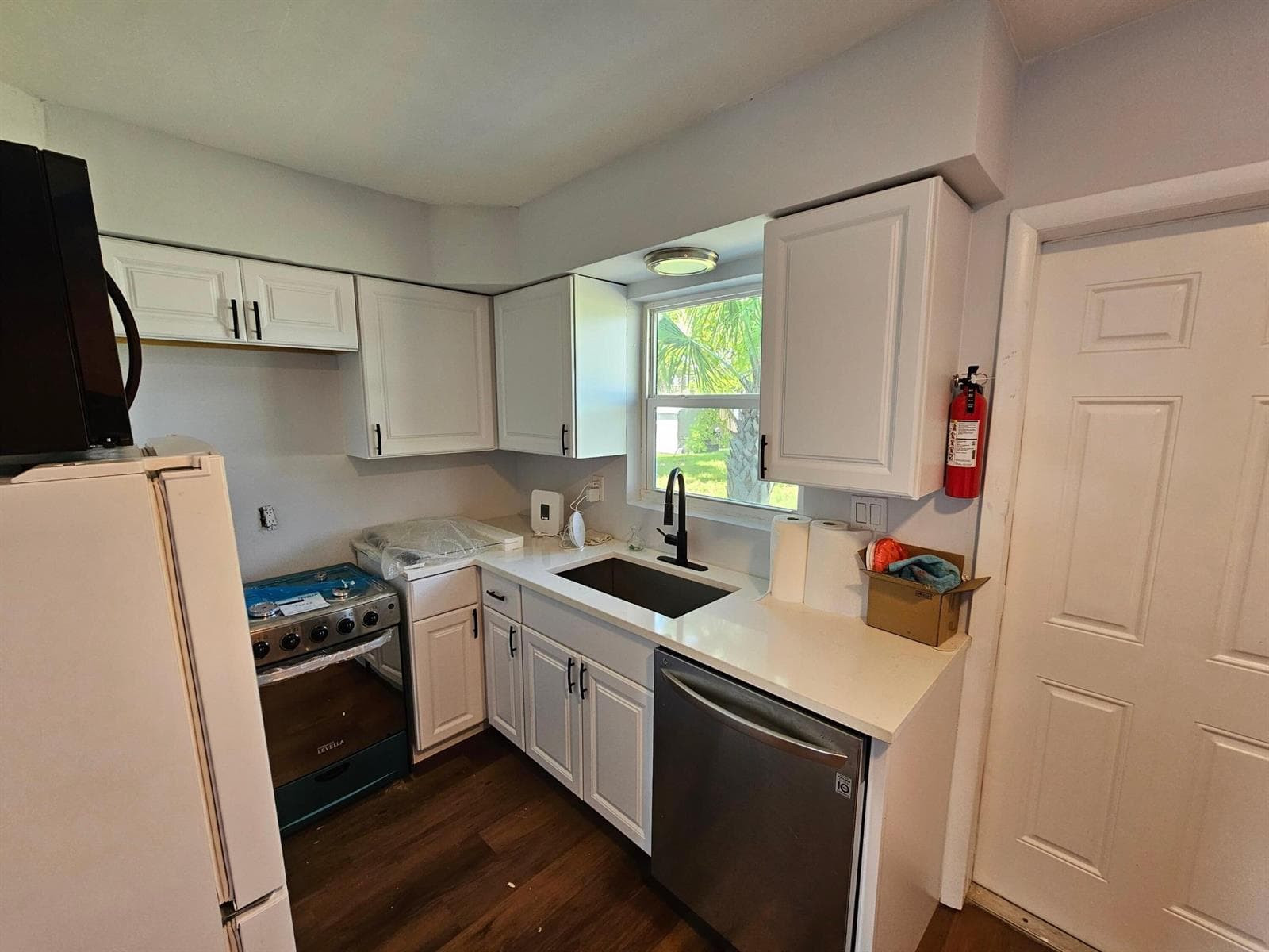 1115 S Ocean Drive 3 photo 12