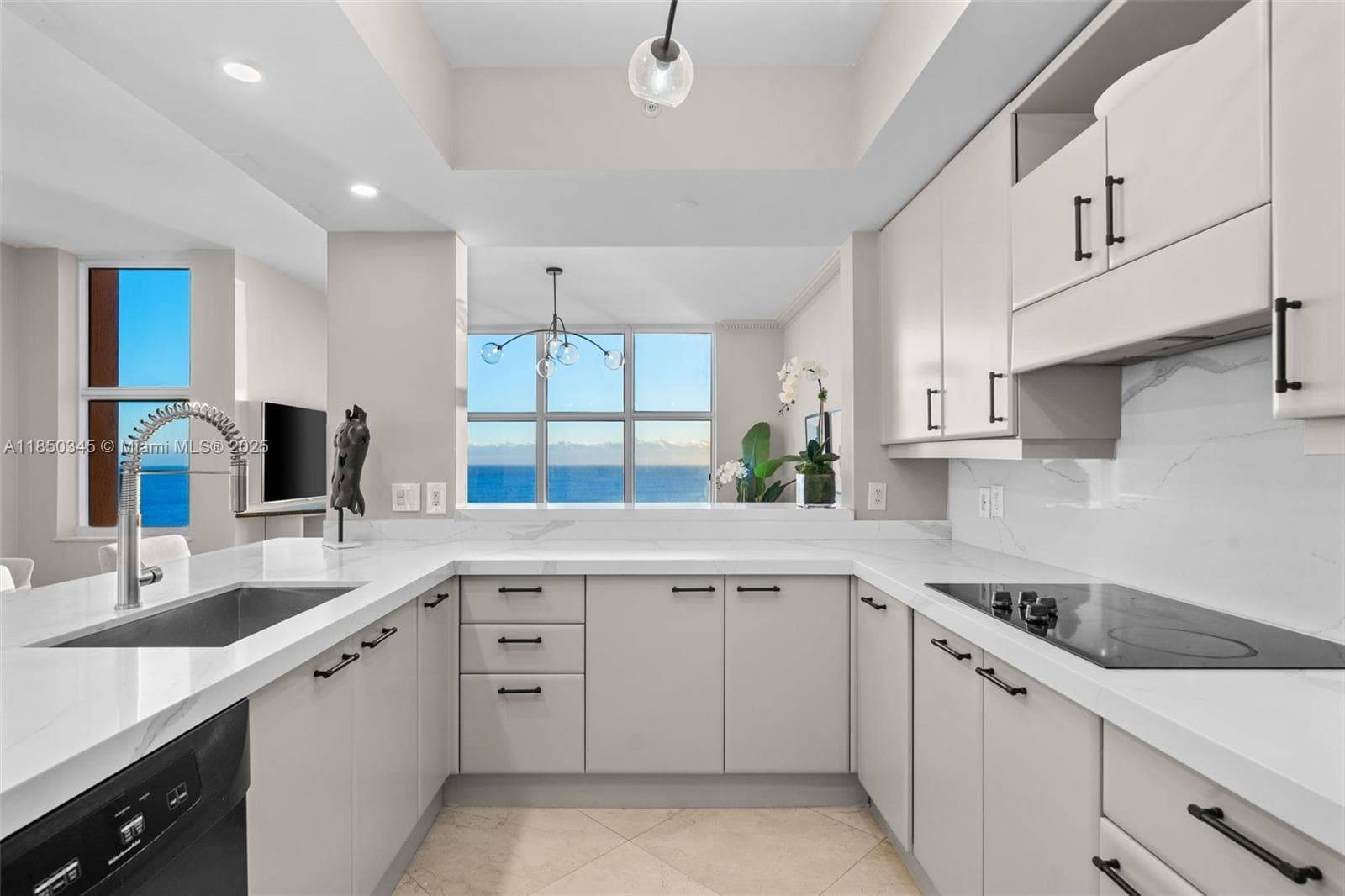 2100 N Ocean Blvd 18D photo 7