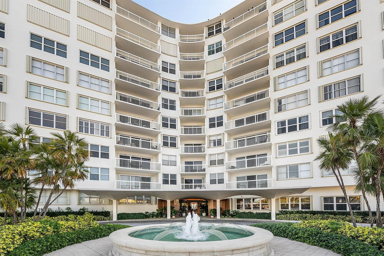 2600 N Flagler Drive Ph 4 photo 1