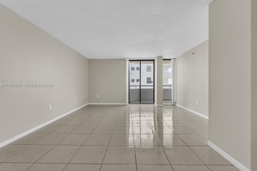 6830 Indian Creek Dr 6D photo 18
