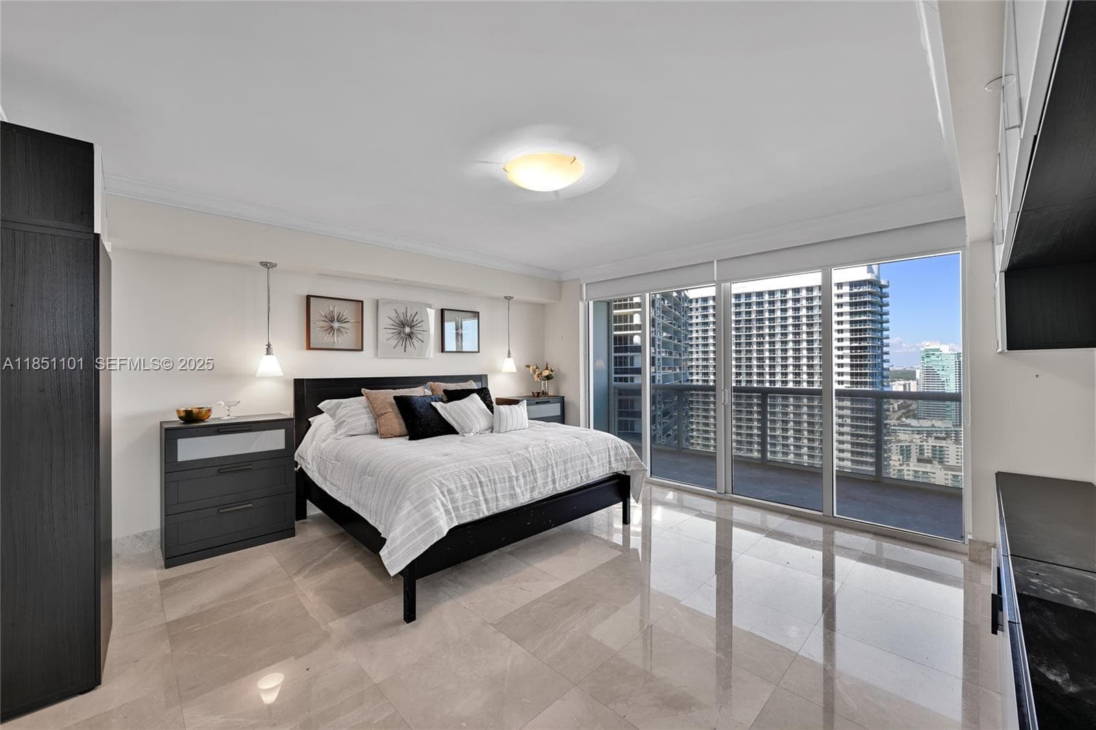 1830 Ocean Dr 3801 photo 17