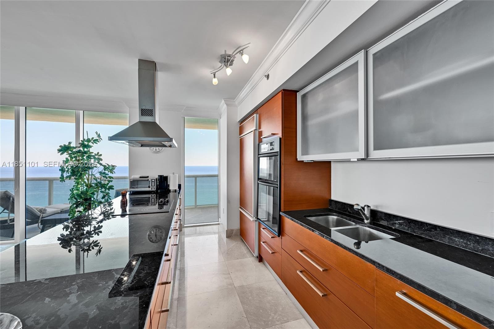 1830 Ocean Dr 3801 photo 12