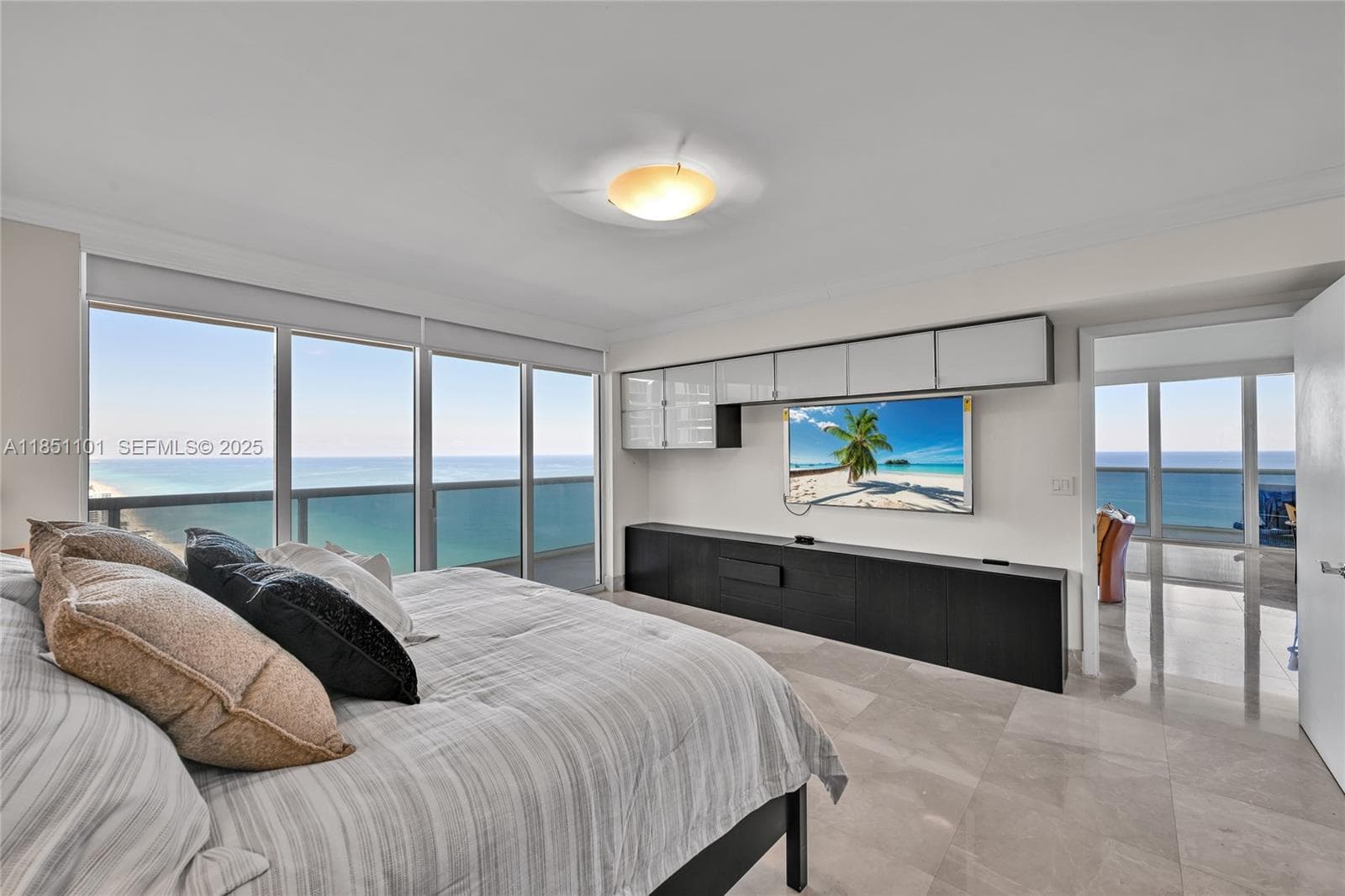 1830 Ocean Dr 3801 photo 19