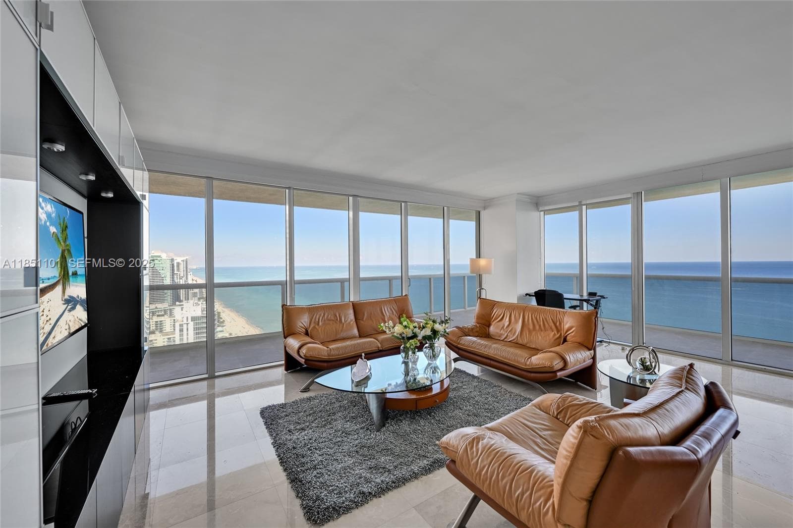 1830 Ocean Dr 3801 photo 4