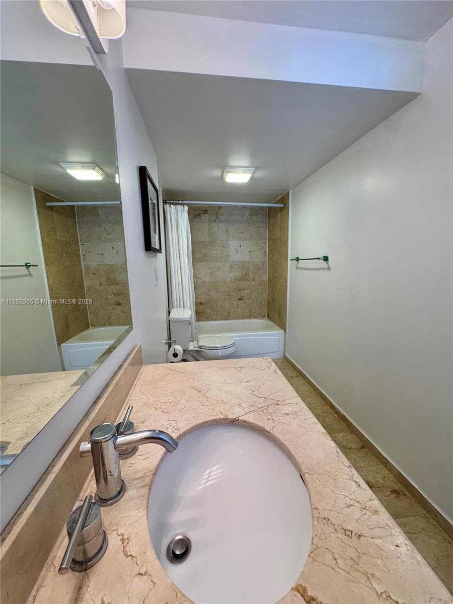 10275 Collins Ave 316 photo 20