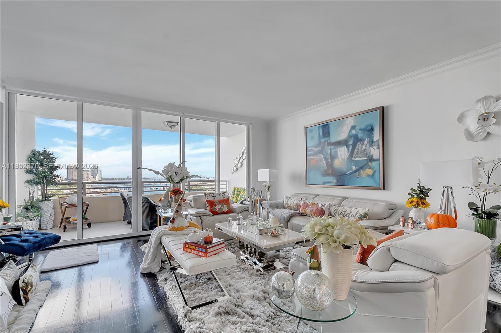 848 Brickell Key Dr 1906 photo 5