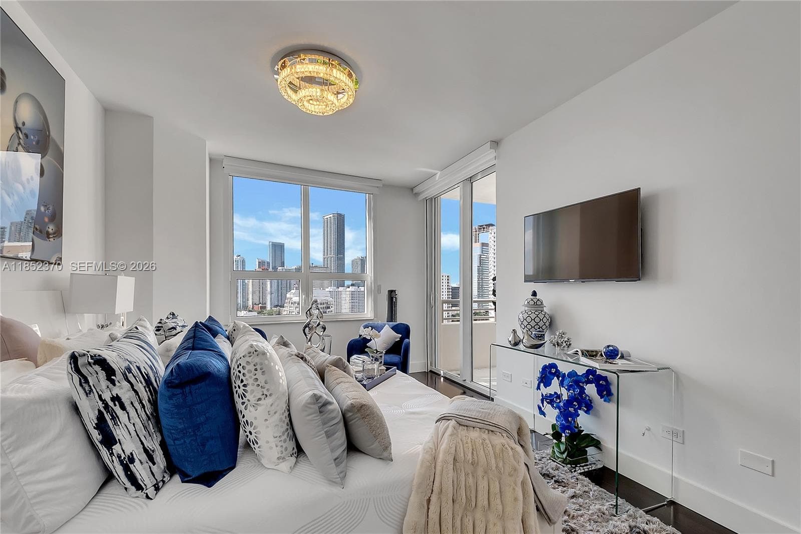 848 Brickell Key Dr 1906 photo 20