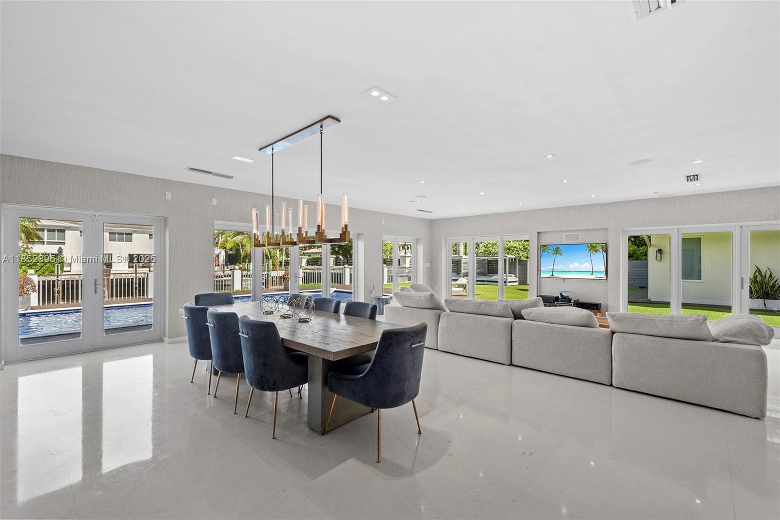 194 Golden Beach Dr photo 13