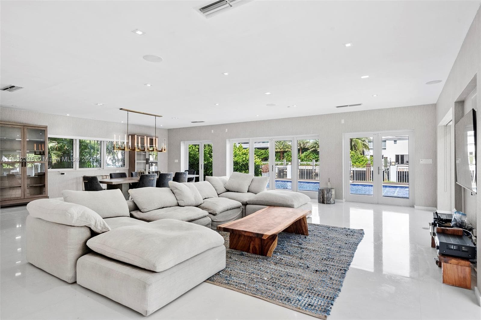 194 Golden Beach Dr photo 17