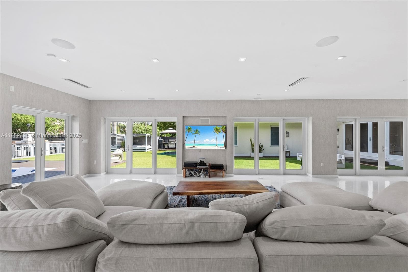 194 Golden Beach Dr photo 16