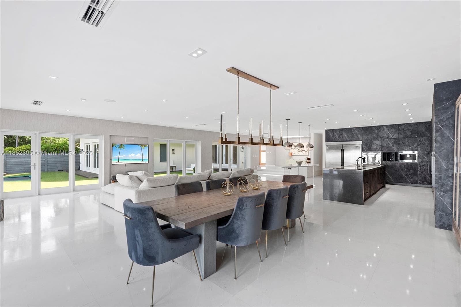 194 Golden Beach Dr photo 12
