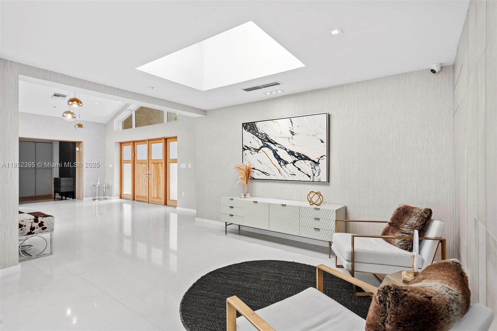 194 Golden Beach Dr photo 4